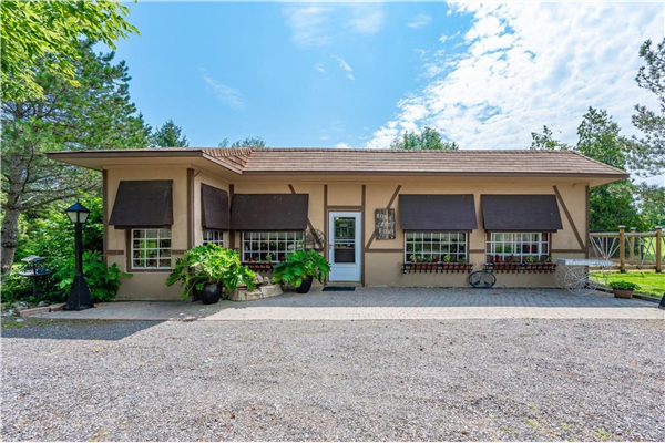 4898 #3 Highway, Cayuga