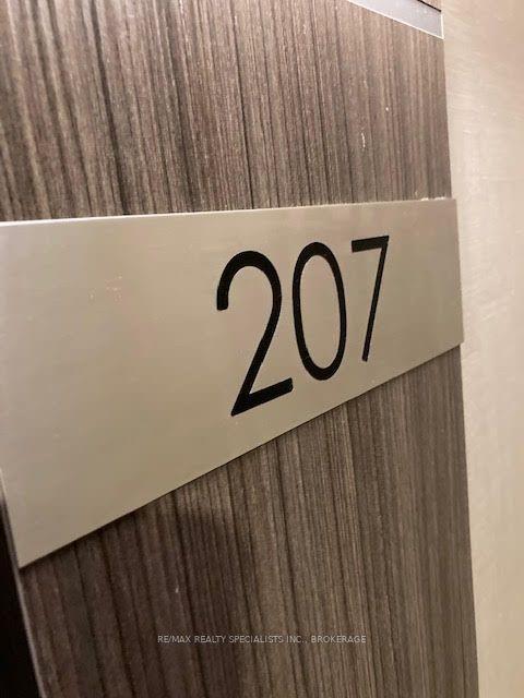 550 NORTH SERVICE Road|Unit #207