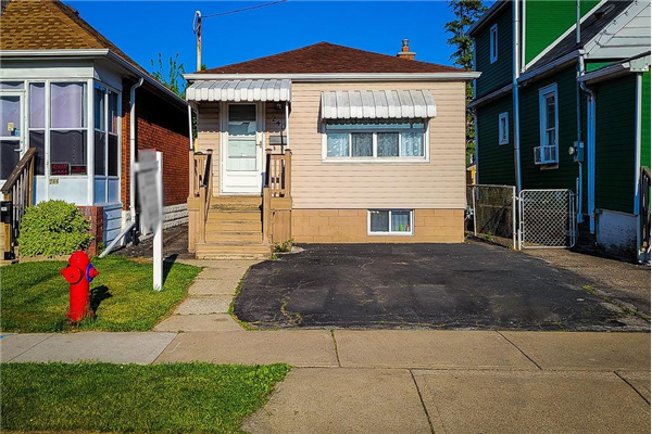240 Cope Street, Hamilton