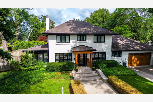 3005 Balmoral Avenue, Burlington