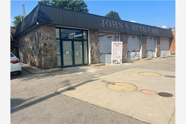 1580 MAIN Street W, Hamilton