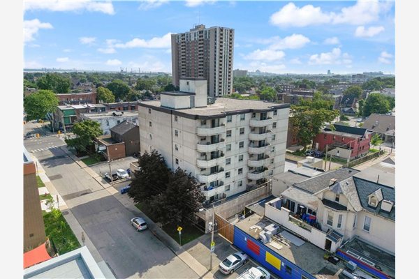 21 EAST Avenue S|Unit #304, Hamilton