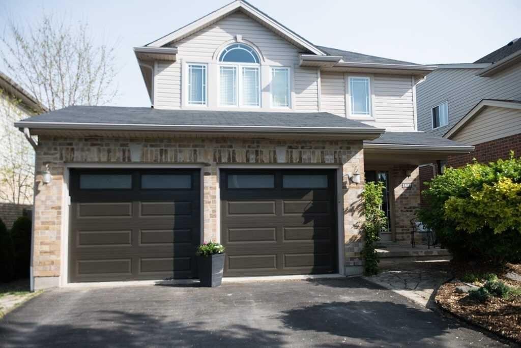 1657 BAYSWATER Crescent