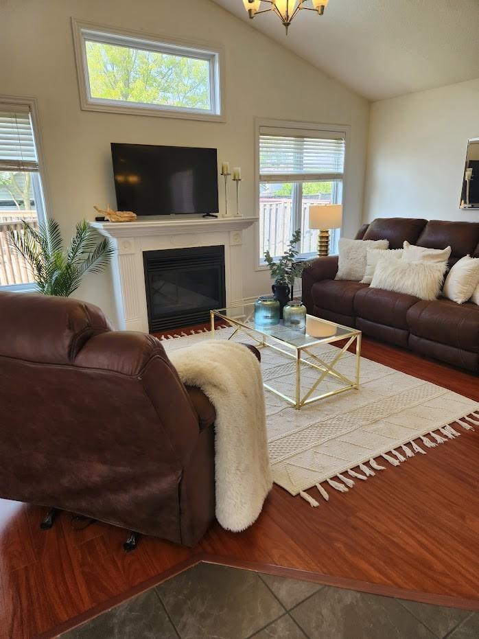 1657 BAYSWATER Crescent