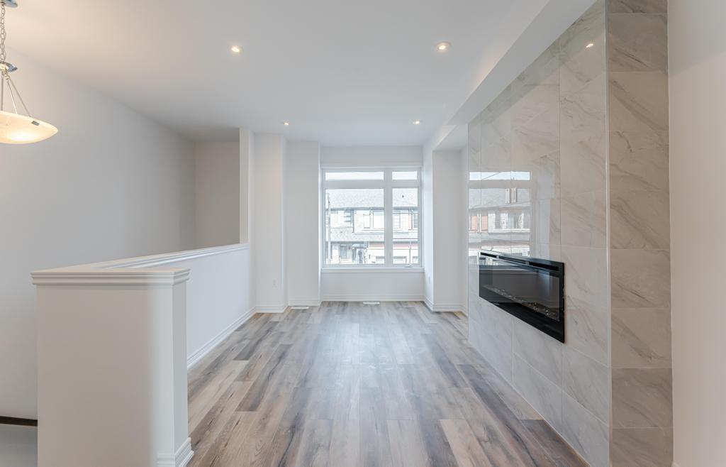 120 COURT Drive|Unit #29
