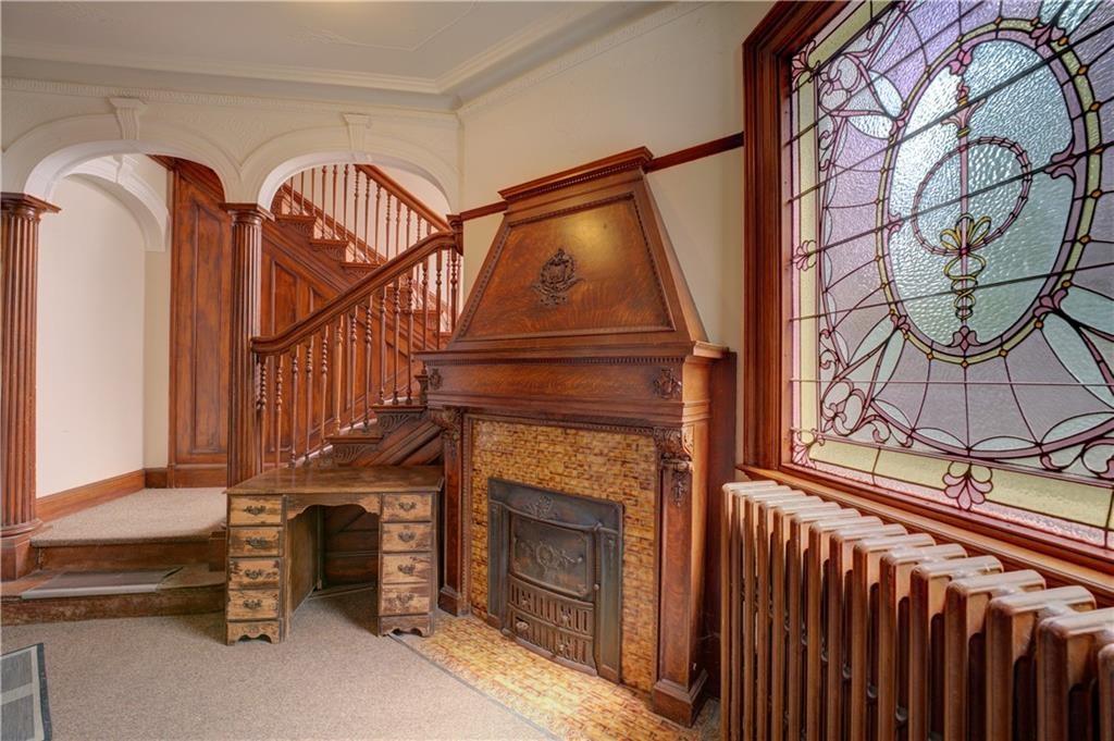 46 EAST Avenue
