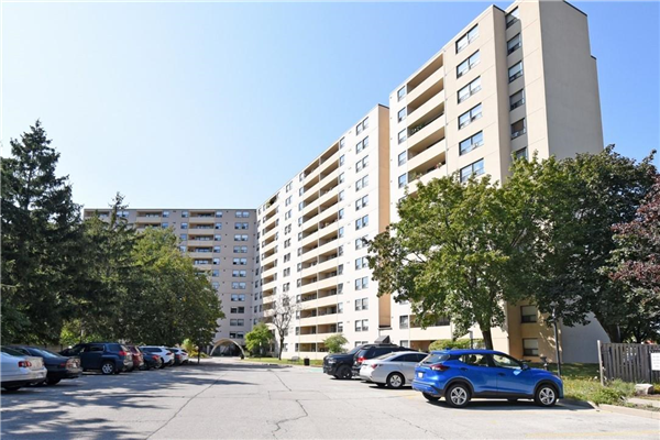 700 Dynes Road|Unit #812, Burlington
