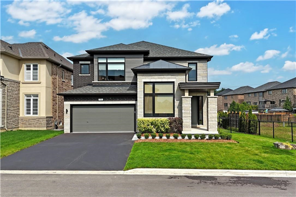 31 Robarts Drive, Ancaster
