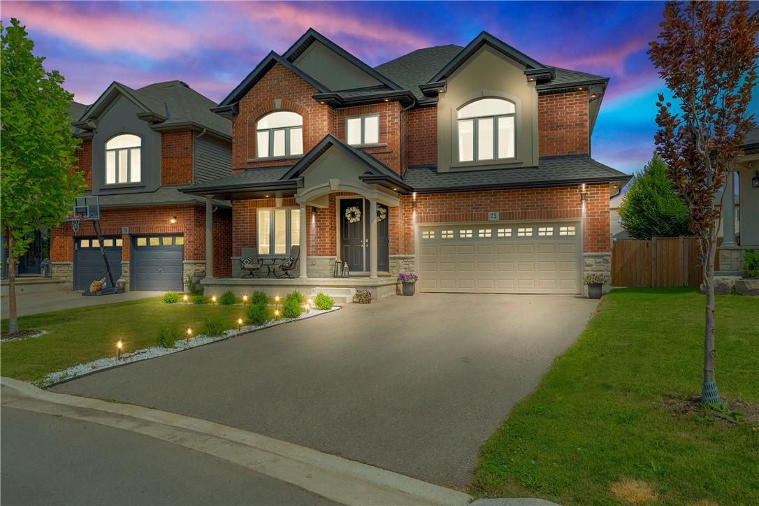 72 HIDDEN RIDGE Crescent