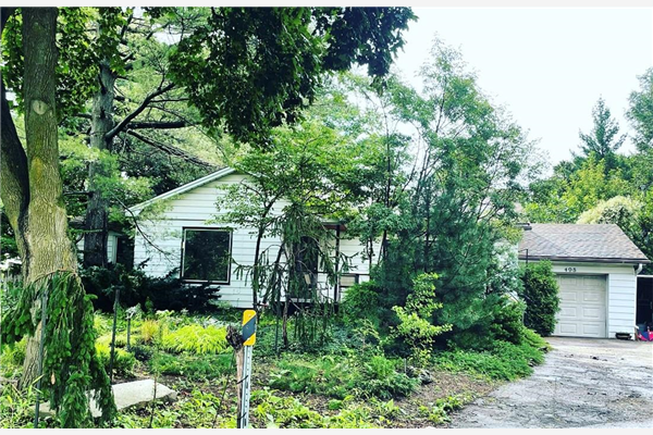 498 Atkins Place, Burlington