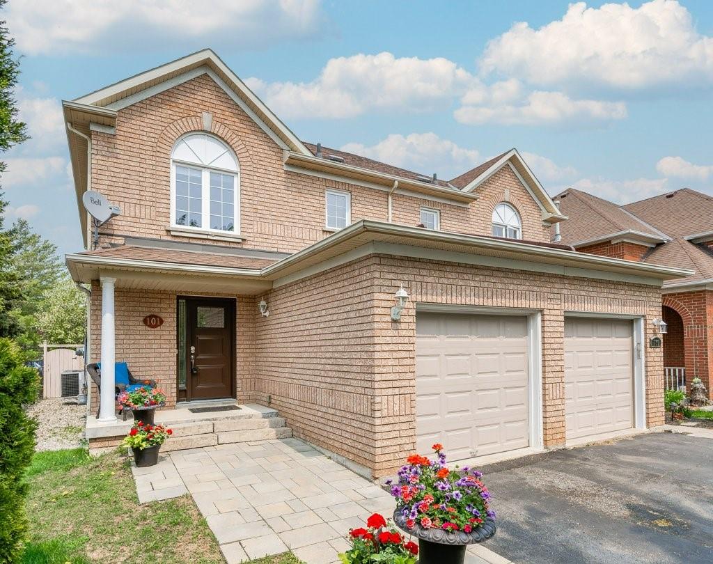 101 HARNESWORTH Crescent