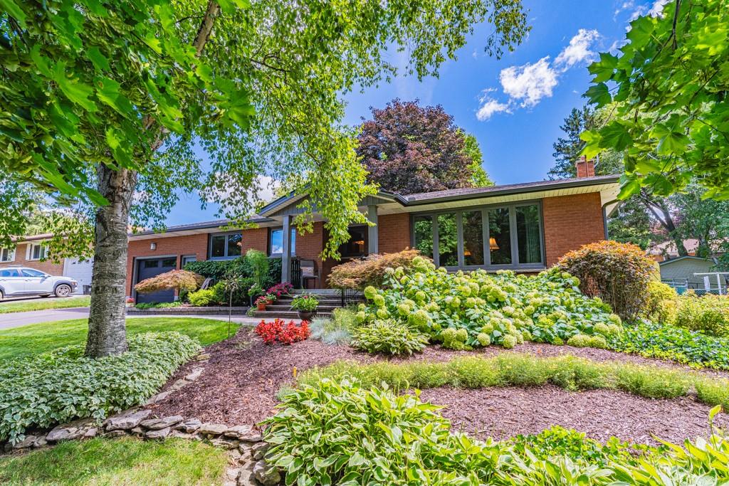 28 SUNSET Drive