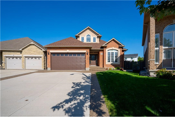 24 AZTEC Court, Hamilton