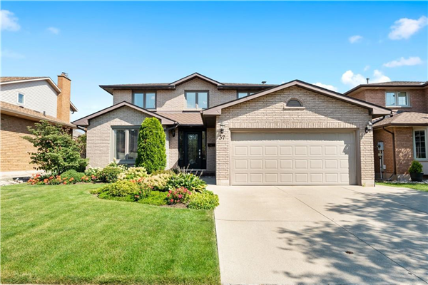 37 Napoleon Drive, Stoney Creek