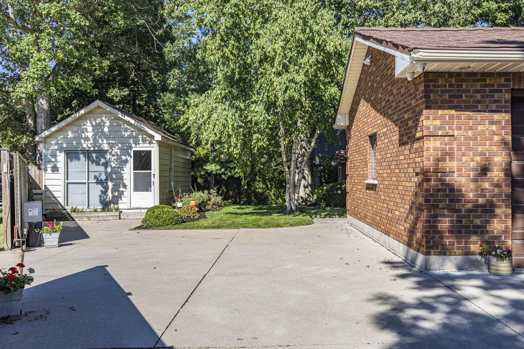 23 WINONA PARK Road
