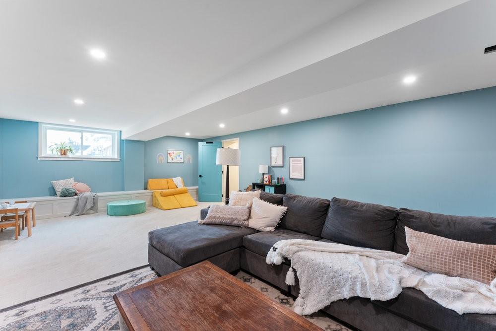 84 Maple Avenue