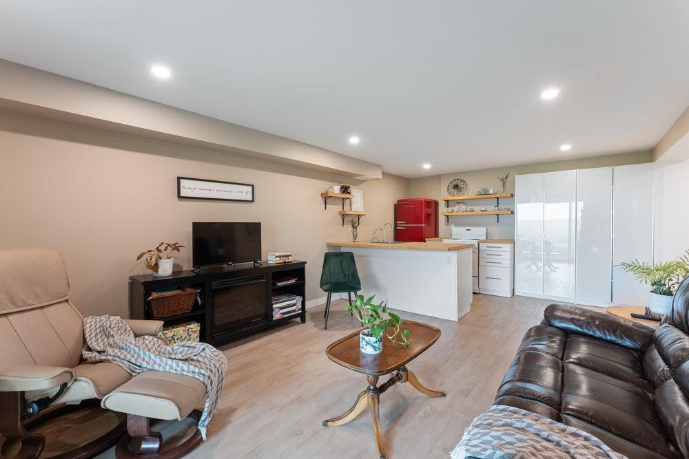 84 Maple Avenue