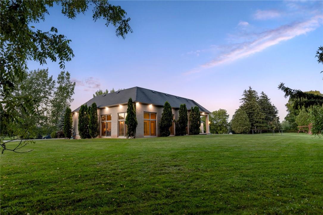 22 SPENCERCREEK Drive