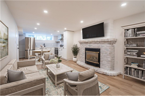 14 Swallow Crescent|Unit #Lower, Hamilton
