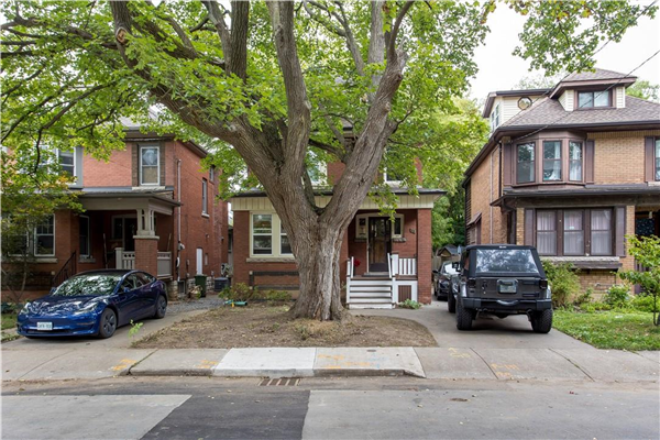 38 NORTH OVAL, Hamilton