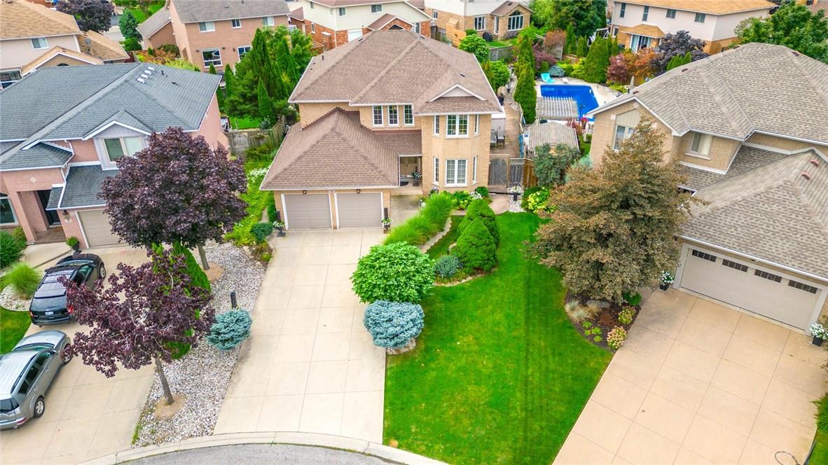 9 SUGARBERRY Court