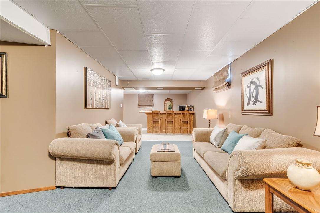 9 SUGARBERRY Court