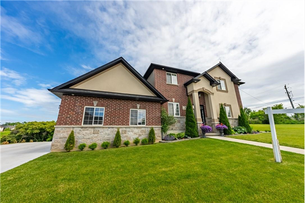 8 HAMPTON BROOK Way, Hamilton