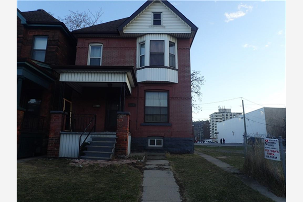 564 KING Street E, Hamilton