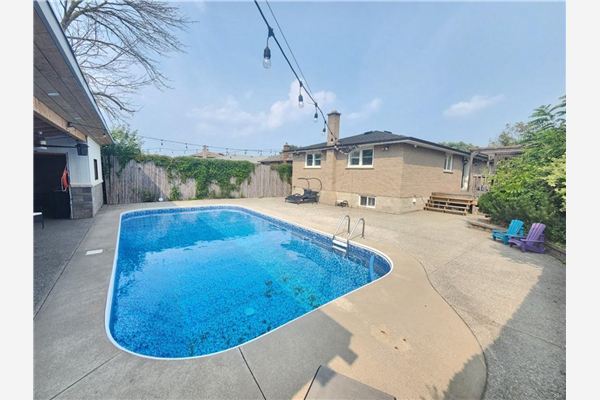 231 MACINTOSH Drive, Stoney Creek
