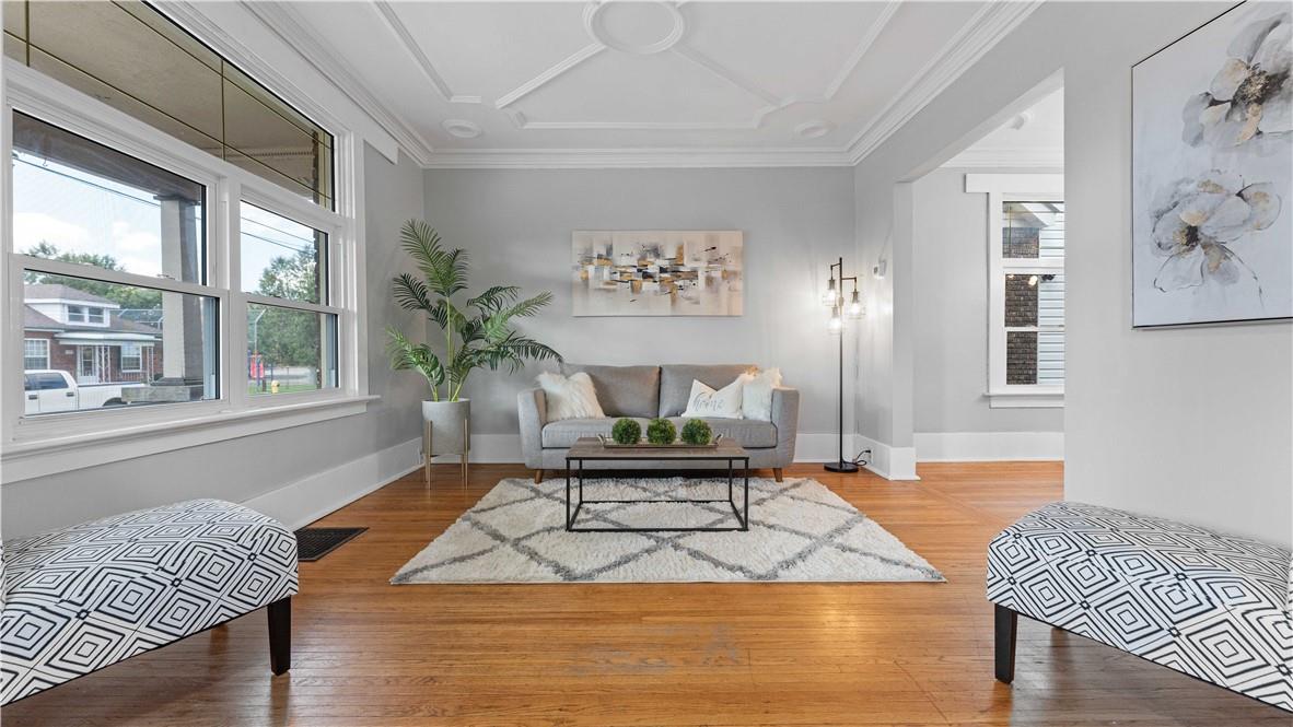 284 MARLBOROUGH Street