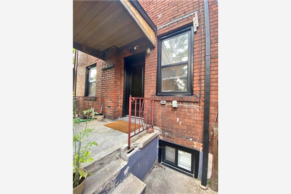 574 Cannon Street E, Hamilton