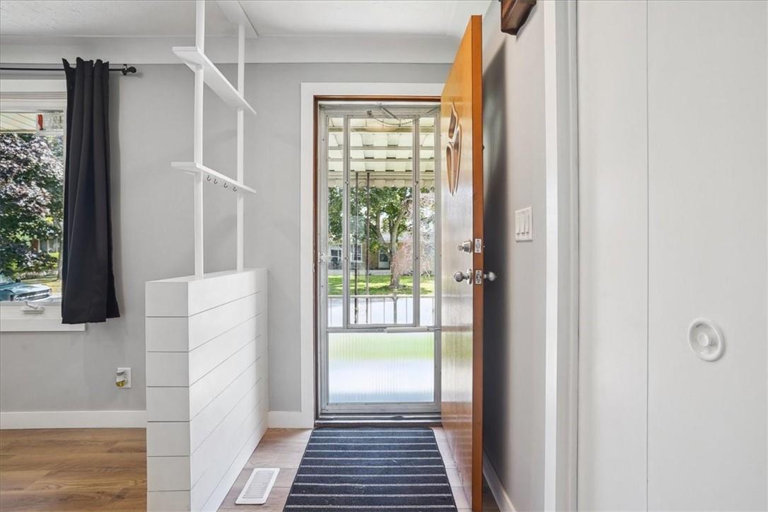1 ROBROY Court|Unit #UPPER UNIT