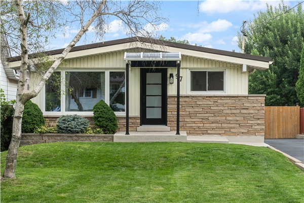 97 LILACSIDE Drive, Hamilton