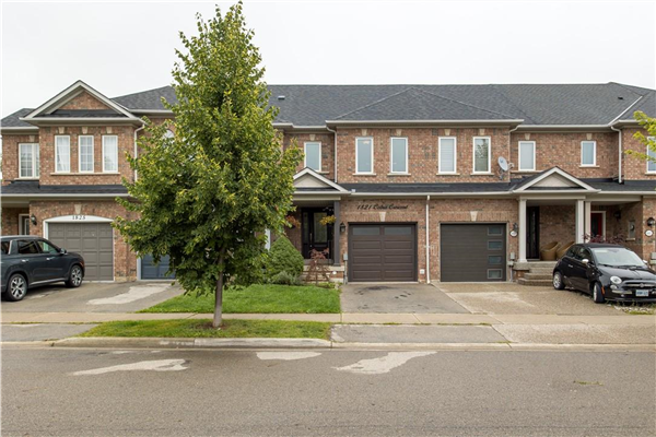 1821 COBRA Crescent, Burlington