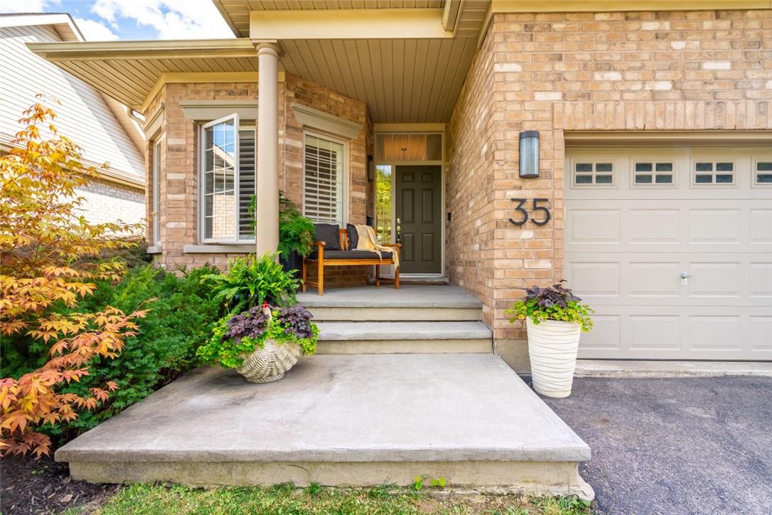 35 Riding Park Place