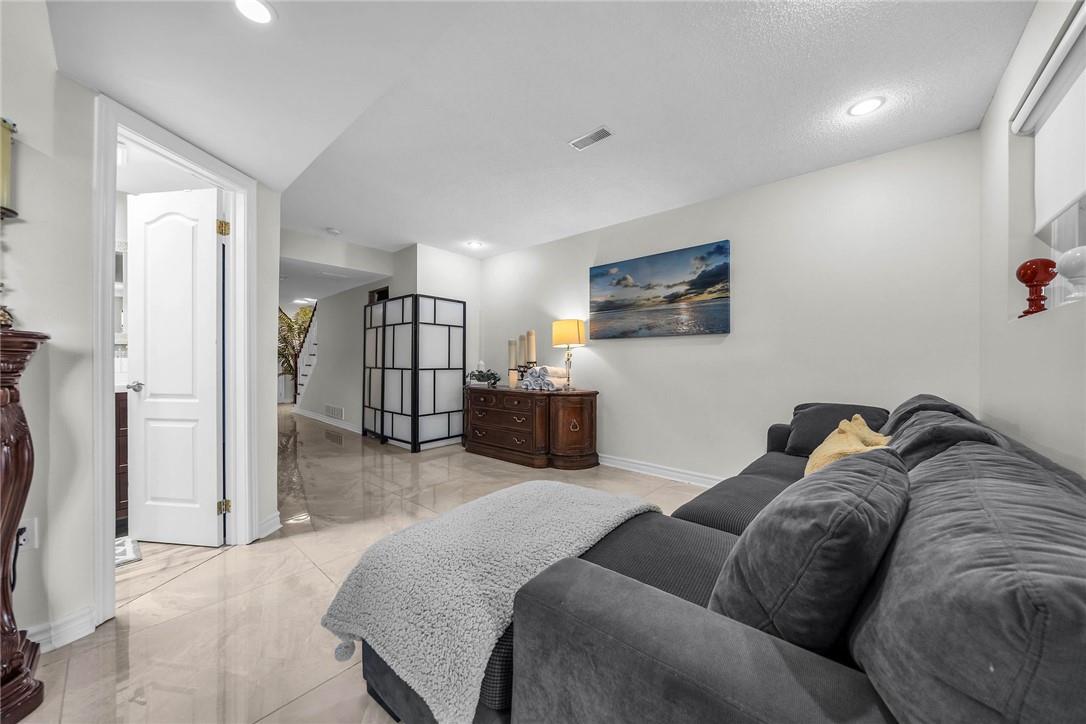 139 EDGEWATER Drive