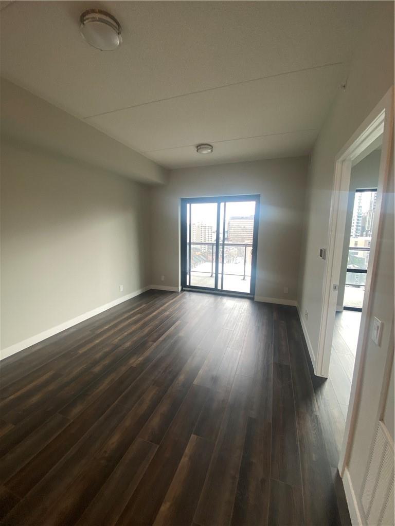 15 QUEEN Street S|Unit #613