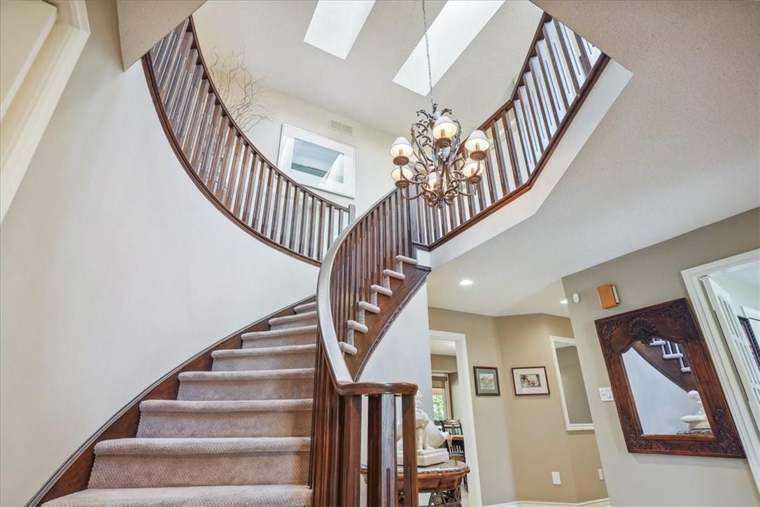 8 Lochside Drive