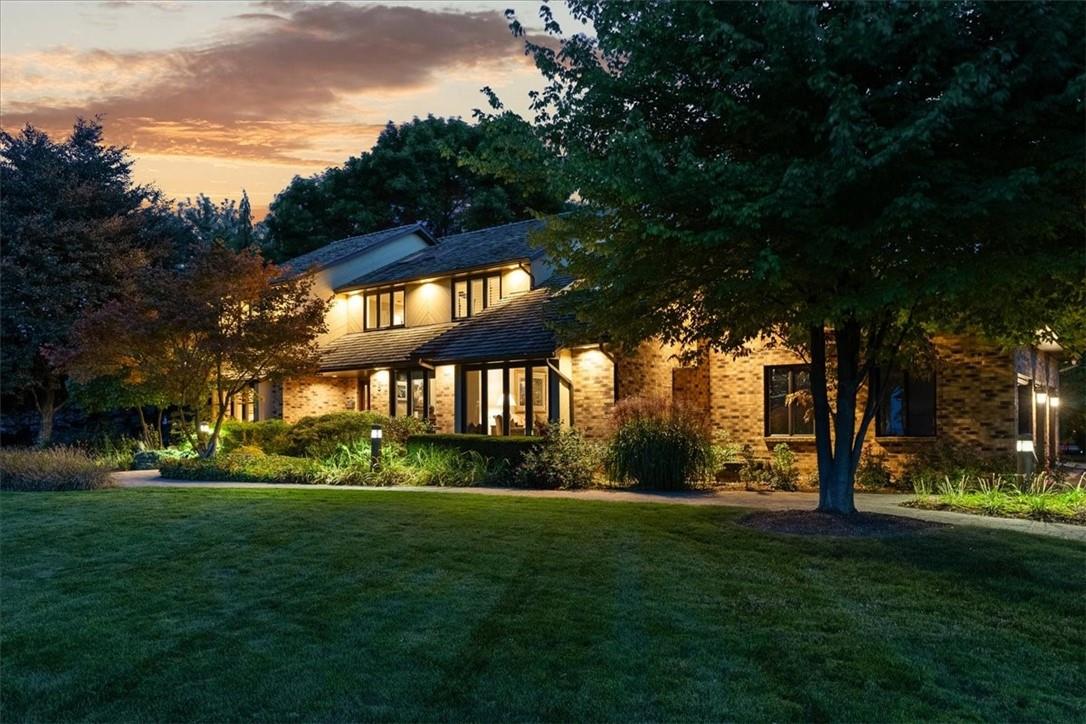 8 Lochside Drive