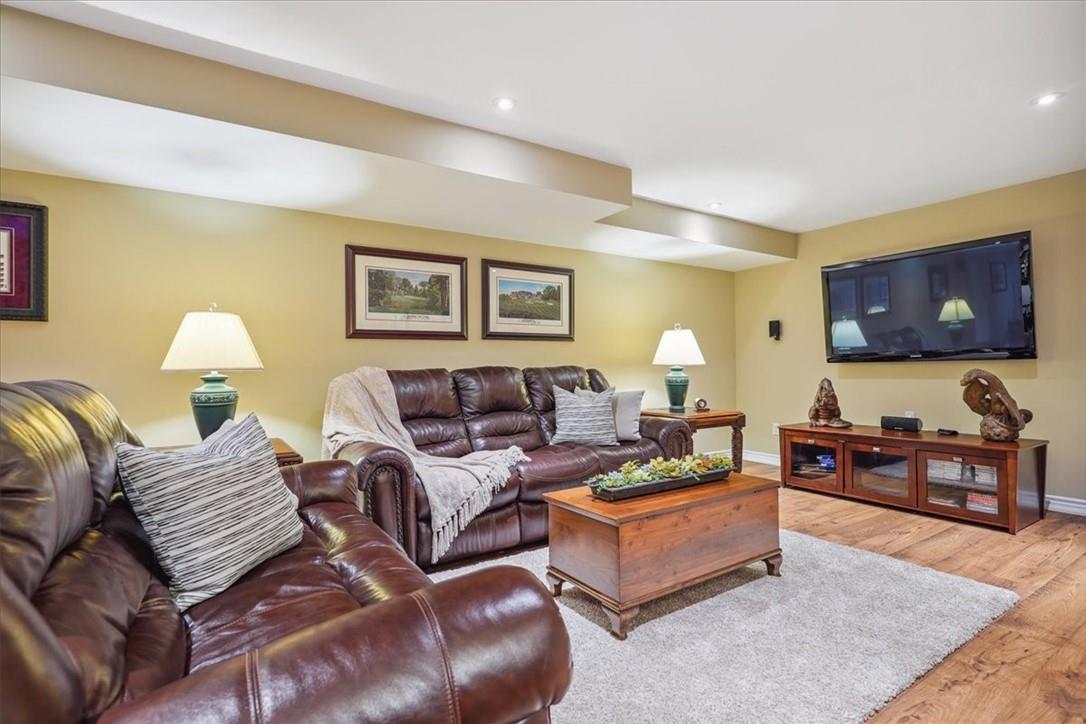 8 Lochside Drive