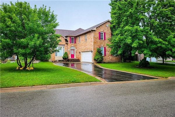 88 CABRIOLET Crescent, Ancaster