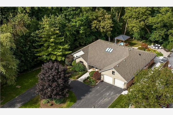 255 NORTH SHORE Boulevard E, Burlington