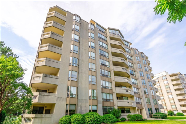 8 Village Green|Unit #211, Stoney Creek