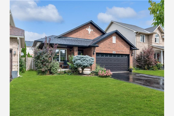 156 Pinehill Drive, Hamilton