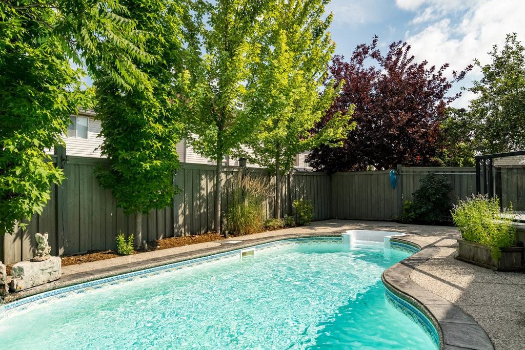 35 Holkham Avenue