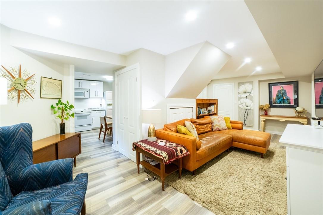14 Sunnyside Avenue