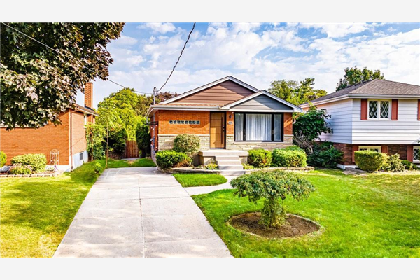 21 Nova Drive, Hamilton
