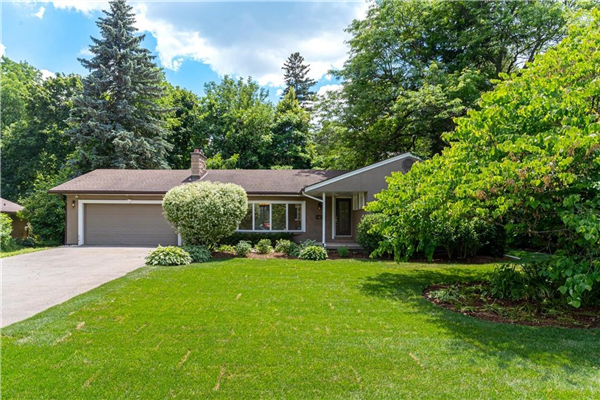 92 JUDITH Crescent, Ancaster