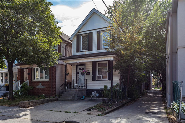 12 Mayflower Avenue, Hamilton
