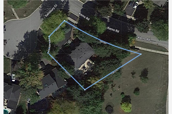 2100 Salisbury Court, Burlington